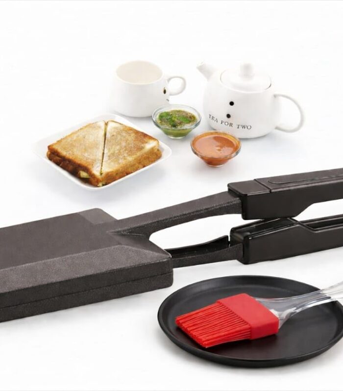 Non-Stick Gas Stove Sandwich Toaster with Big Size Kitchen Oil Brush | Aluminium Grill & Toast Maker for Large Bread Slices | Double Coated | Flame-Proof Design | Heat-Resistant Long Handles | Black